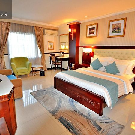 Hanz 821 Sunflower Hotel & Spa TP. Hồ Chí Minh Ngoại thất bức ảnh